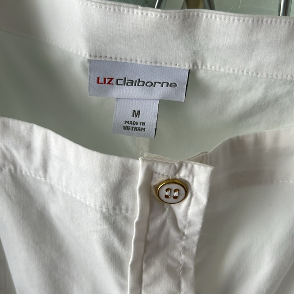 Liz Claiborne Creamy White elastic waist and puff sleeve, button front. - Picture 3 of 3